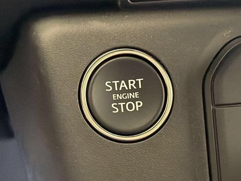 New 2026 Land Rover Defender 110 X-Dynamic SE AWD/4WD image 23