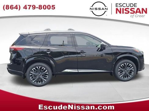 New 2026 Nissan Rogue Platinum AWD/4WD image 2
