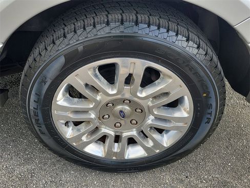 Used 2012 Ford Expedition Limited image 11