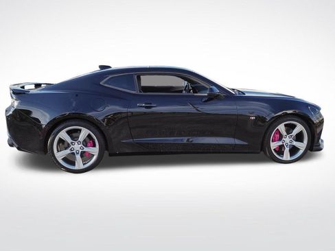Used 2016 Chevrolet Camaro SS RWD image 8