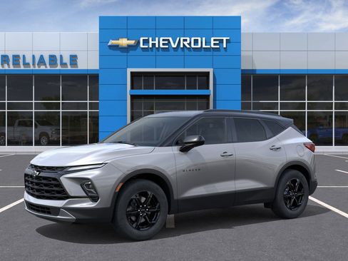 New 2026 Chevrolet Blazer LT image 2