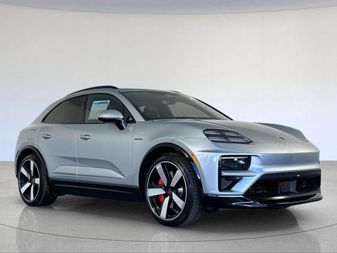 New 2026 Porsche Macan Turbo Electric AWD/4WD image 10