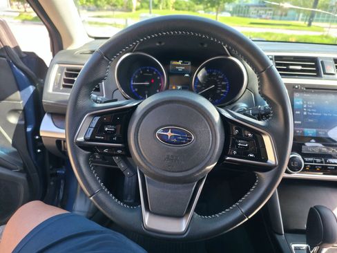 Used 2019 Subaru Outback 2.5i Limited AWD/4WD image 14