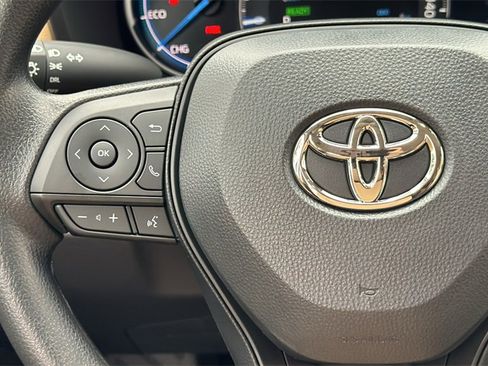 New 2025 Toyota RAV4 LE image 27