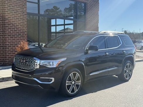 Used 2017 GMC Acadia Denali w/ Technology Package image 1