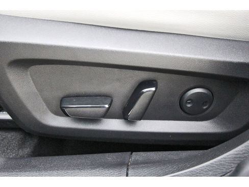 Used 2023 Mitsubishi Outlander SEL FWD image 29