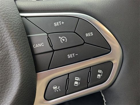 New 2026 Chrysler Voyager LX image 15