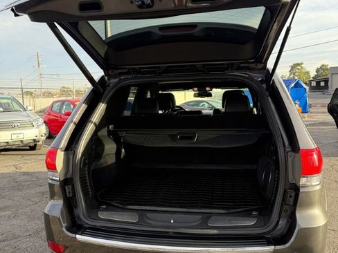 Used 2015 Jeep Grand Cherokee Overland image 8
