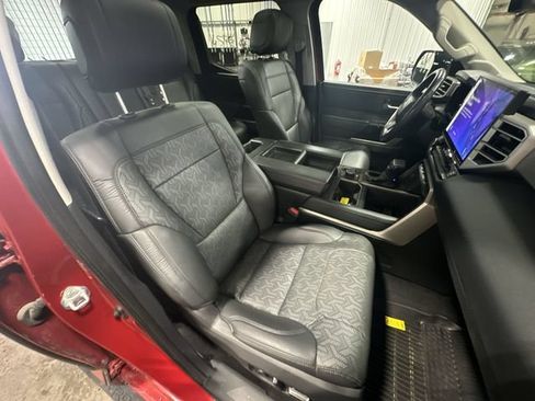 Used 2024 Toyota Tundra Limited w/ TRD Off-Road Package AWD/4WD image 32