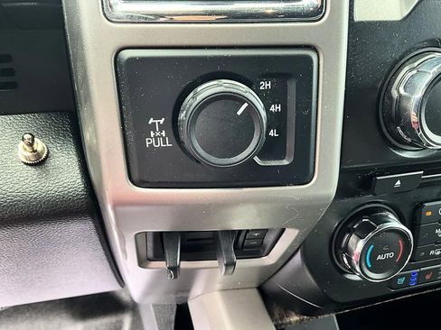 Used 2017 Ford F250 Lariat w/ Chrome Package AWD/4WD image 20