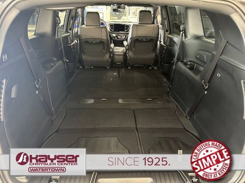 New 2026 Chrysler Pacifica Limited w/ S Appearance Package AWD/4WD image 46