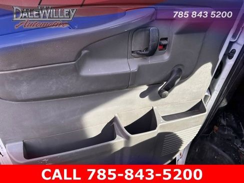 Used 2005 Chevrolet Express 3500 Base image 10