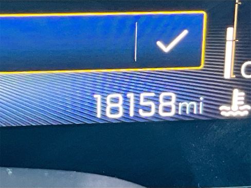 Used 2024 Chevrolet TrailBlazer RS w/ Convenience Package image 12