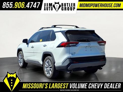 Used 2019 Toyota RAV4 Limited w/ Advanced Technology Package AWD/4WD image 8
