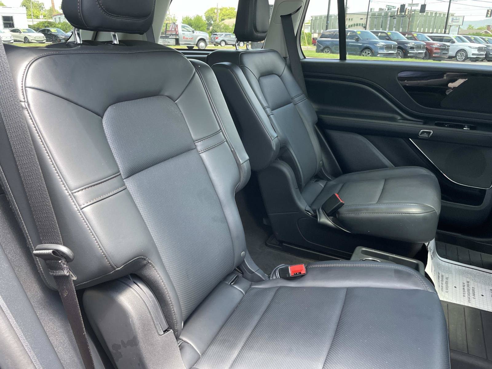Certified 2026 Lincoln Aviator AWD image 15