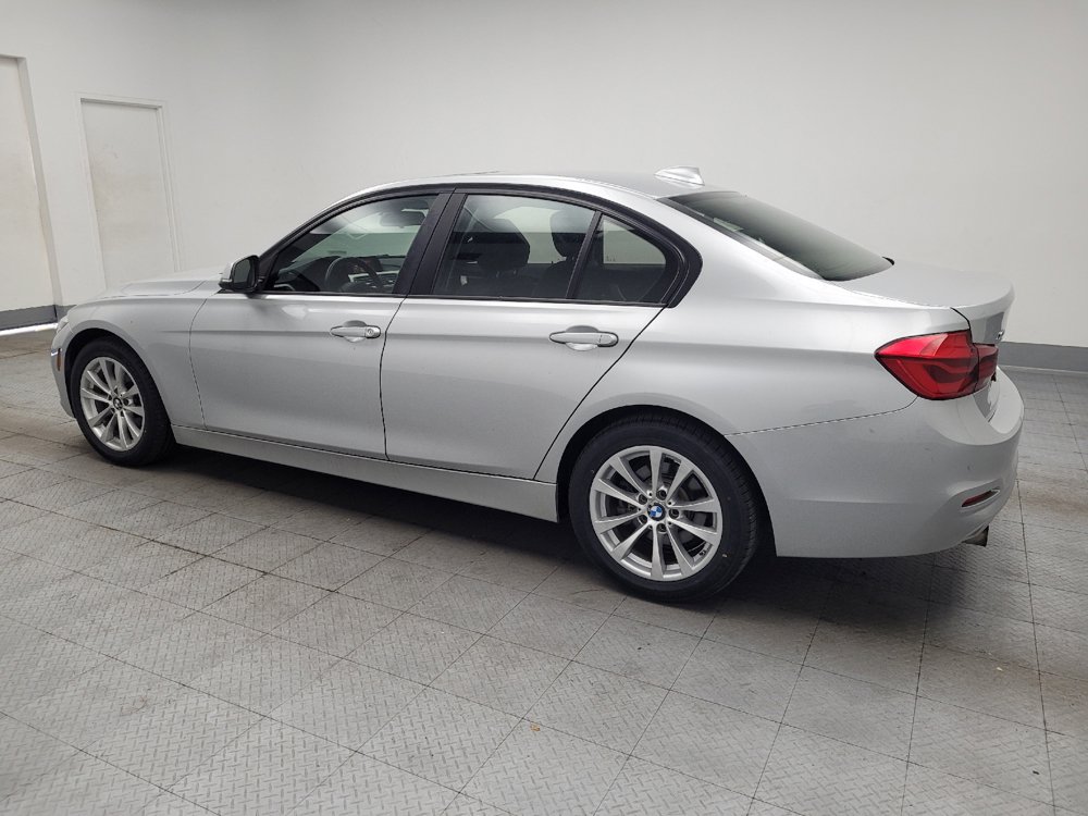 Used 2016 BMW 320i xDrive Sedan AWD/4WD image 3