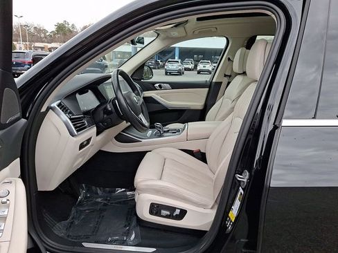 Used 2022 BMW X7 xDrive40i w/ Executive Package image 18