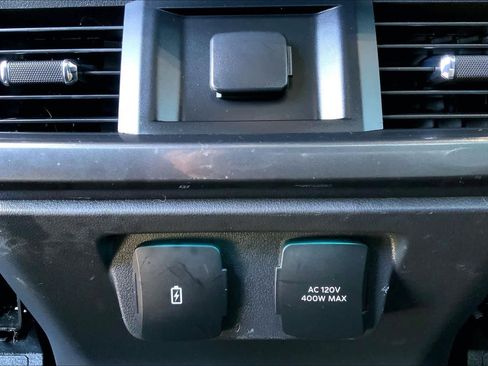 Certified 2023 Ford F150 XLT w/ Equipment Group 301A Mid image 33