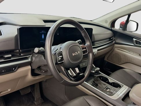 Used 2026 Kia Carnival FWD image 18