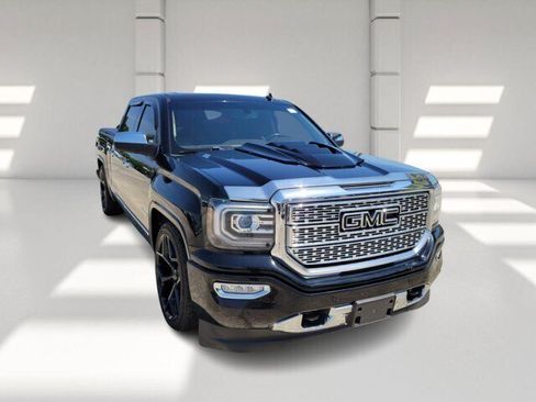Used 2014 GMC Sierra 1500 Denali RWD image 3