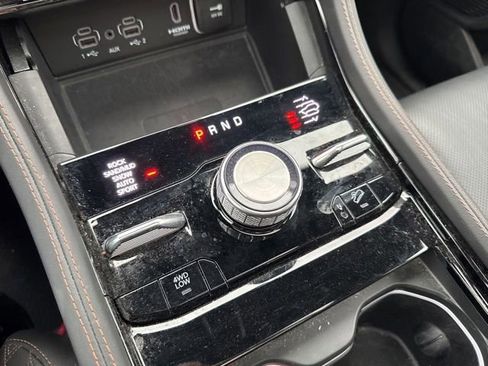 Used 2022 Jeep Grand Cherokee Summit AWD/4WD image 19