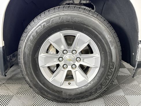 Used 2021 Chevrolet Silverado 1500 LT RWD image 29