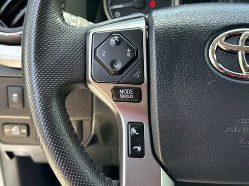 Used 2020 Toyota Tacoma SR5 w/ SR5 Appearance Package (SM) RWD image 38