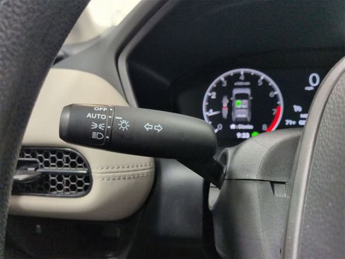 Used 2024 Honda HR-V LX image 26