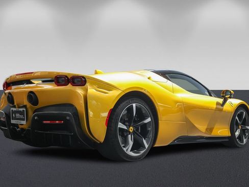 Certified 2024 Ferrari SF90 Spider AWD/4WD image 10