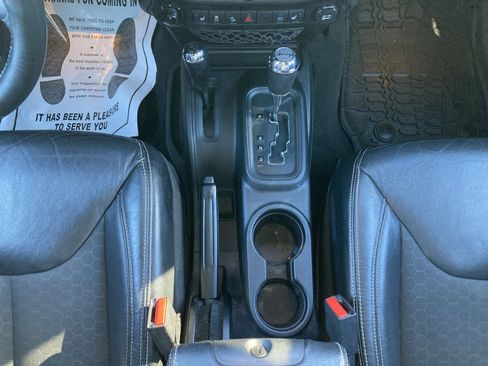 Used 2016 Jeep Wrangler Unlimited Sport image 24