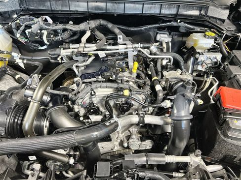 Used 2025 Ford Bronco Big Bend image 17