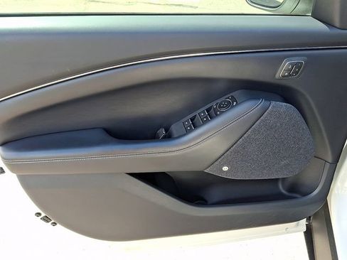 Used 2021 Ford Mustang Mach-E Premium RWD image 10