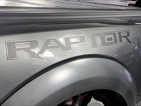 Used 2019 Ford F150 Raptor w/ Equipment Group 802A Luxury AWD/4WD image 10