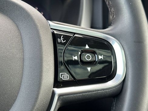 Used 2023 Volvo XC60 T8 Ultimate w/ Climate Package AWD/4WD image 28