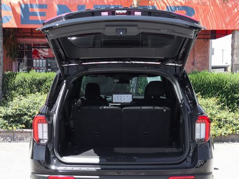 Used 2025 Ford Explorer ST w/ Sun And Sound Package AWD/4WD image 8