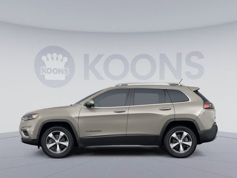 Used 2021 Jeep Cherokee Limited AWD/4WD image 2