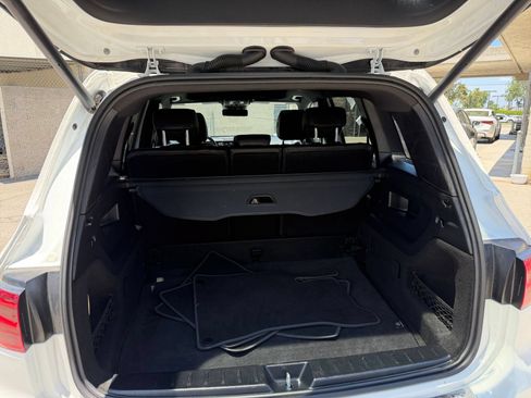 Used 2025 Mercedes-Benz GLB 250 image 34