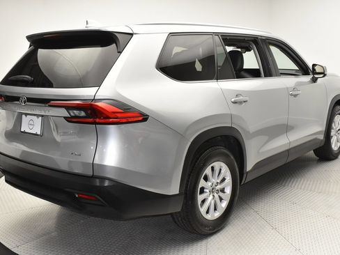 Used 2024 Toyota Grand Highlander AWD image 5