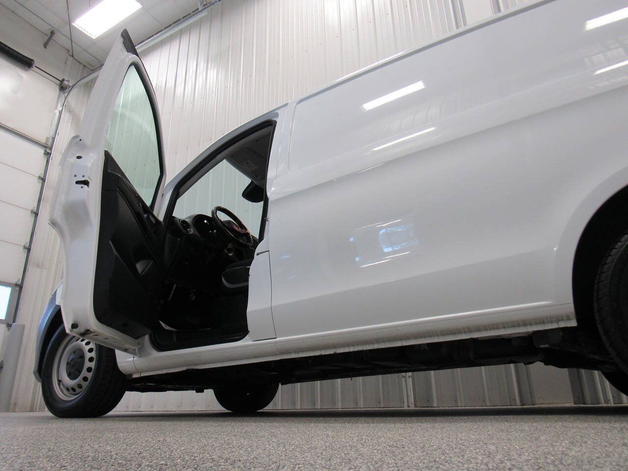 Used 2022 Mercedes-Benz Metris image 22