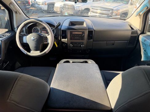Used 2012 Nissan Titan SV image 17