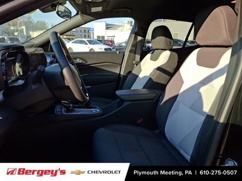 Certified 2024 Chevrolet Trax RS image 14