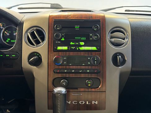 Used 2006 Lincoln Mark LT 4x4 image 14