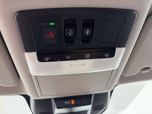 Used 2023 Nissan Rogue SV w/ SV Premium Package AWD/4WD image 36