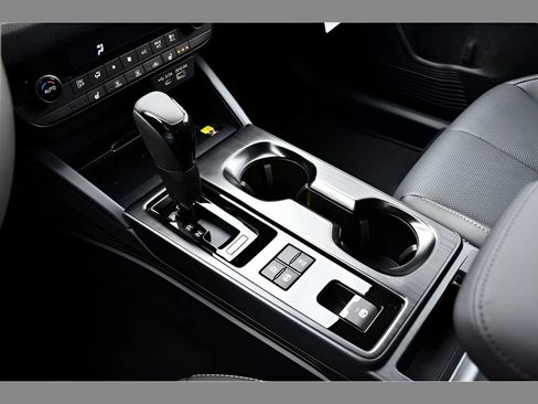 New 2026 Subaru Outback Limited AWD/4WD image 36