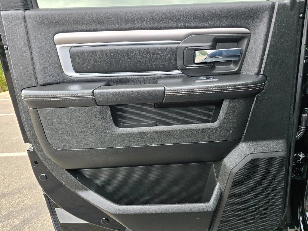 Used 2023 RAM 1500 Warlock AWD/4WD image 14