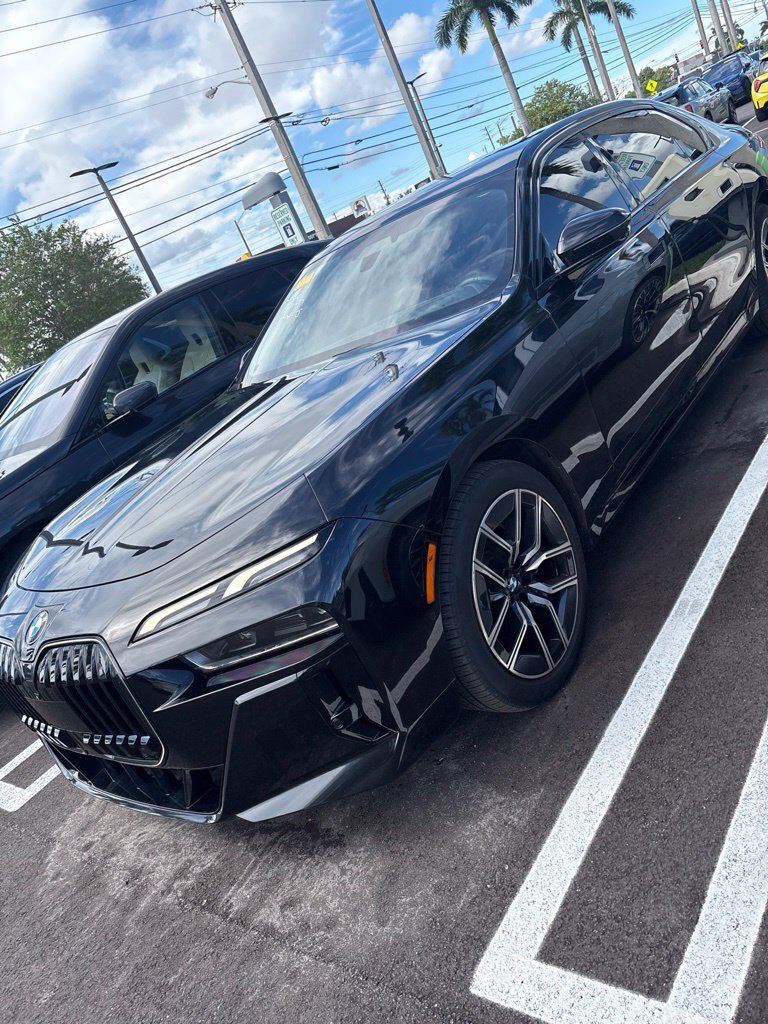 Certified 2024 BMW 740i RWD image 1