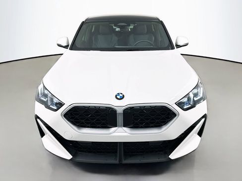 New 2026 BMW X2 xDrive28i w/ Convenience Package image 2