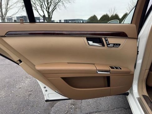 Used 2009 Mercedes-Benz S 550 4MATIC image 34