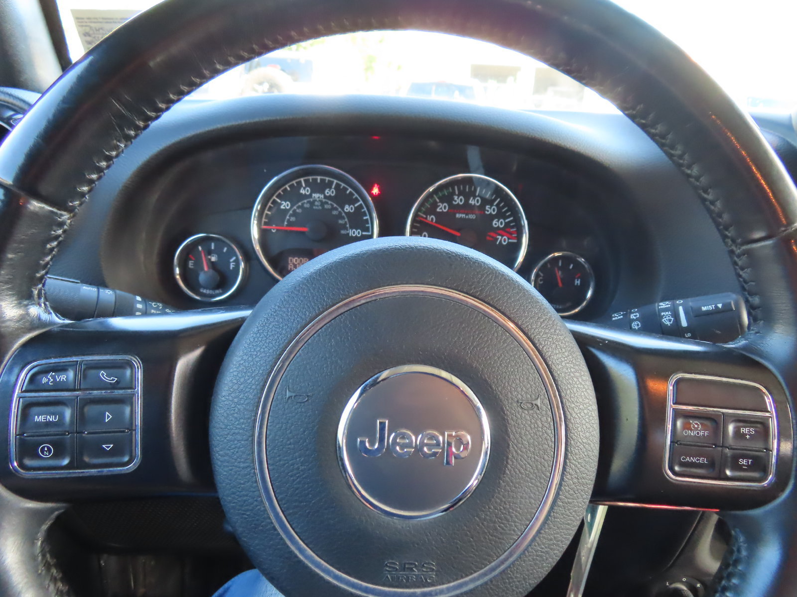 Used 2018 Jeep Wrangler Unlimited Rubicon AWD/4WD image 13
