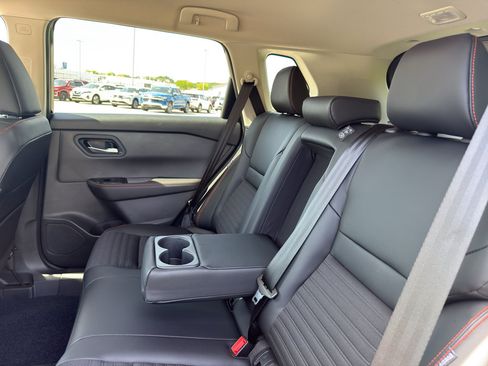 New 2026 Nissan Rogue SV AWD/4WD image 33